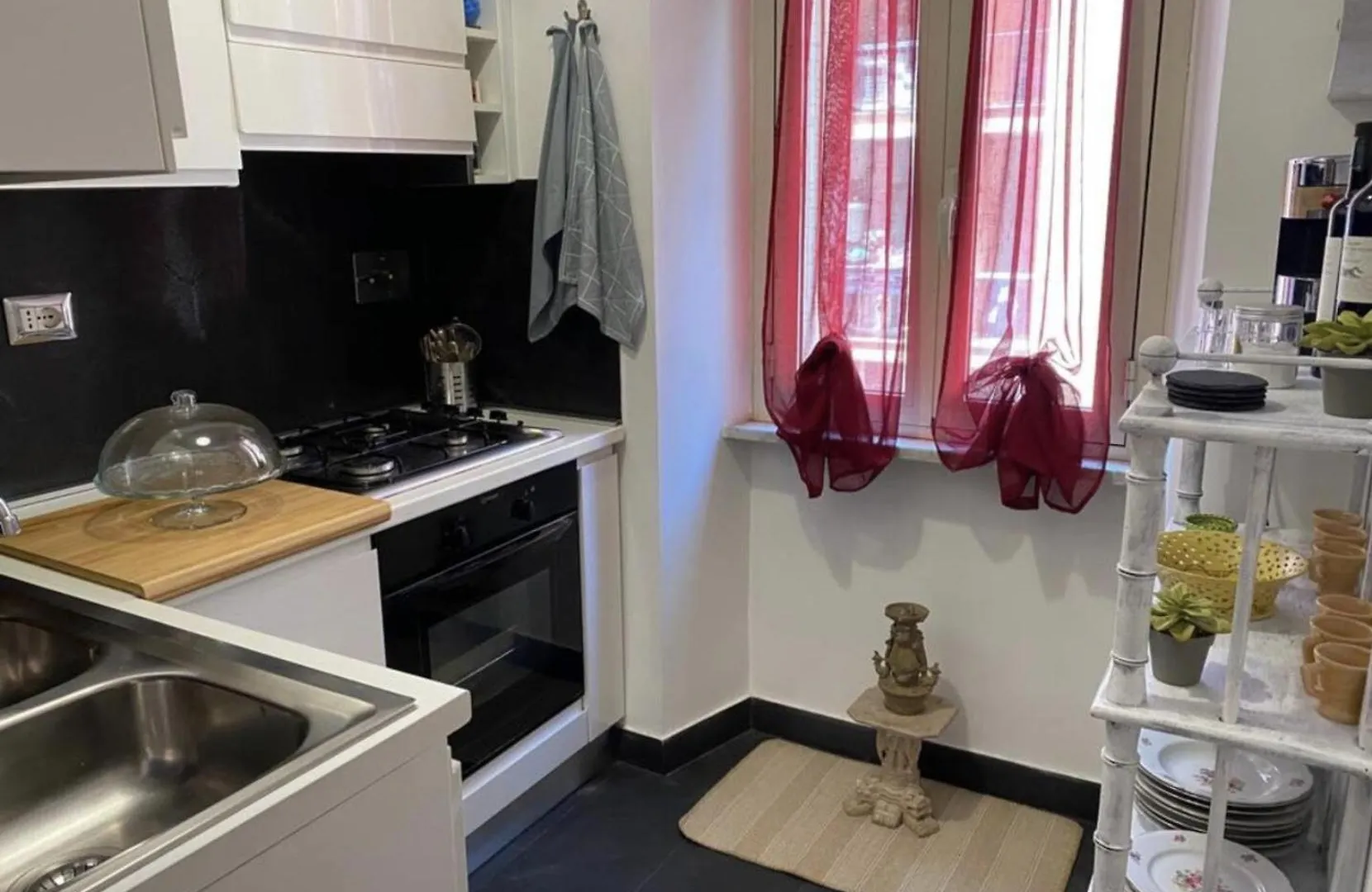 Domus Annia Guest House, The Amazing Colosseum Rome