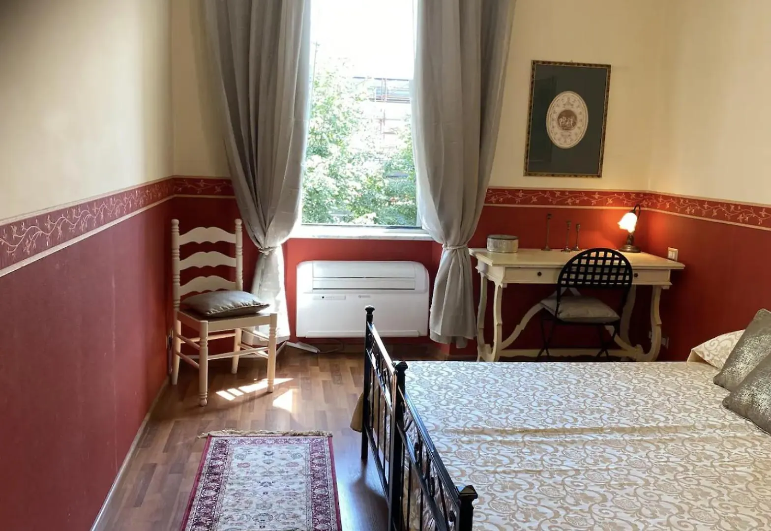 Apartament Domus Annia Guest House, The Amazing Colosseum Rzym Włochy