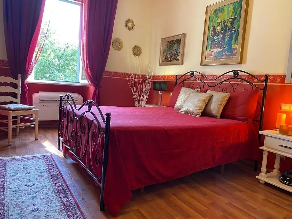 Apartament Domus Annia Guest House, The Amazing Colosseum Rzym